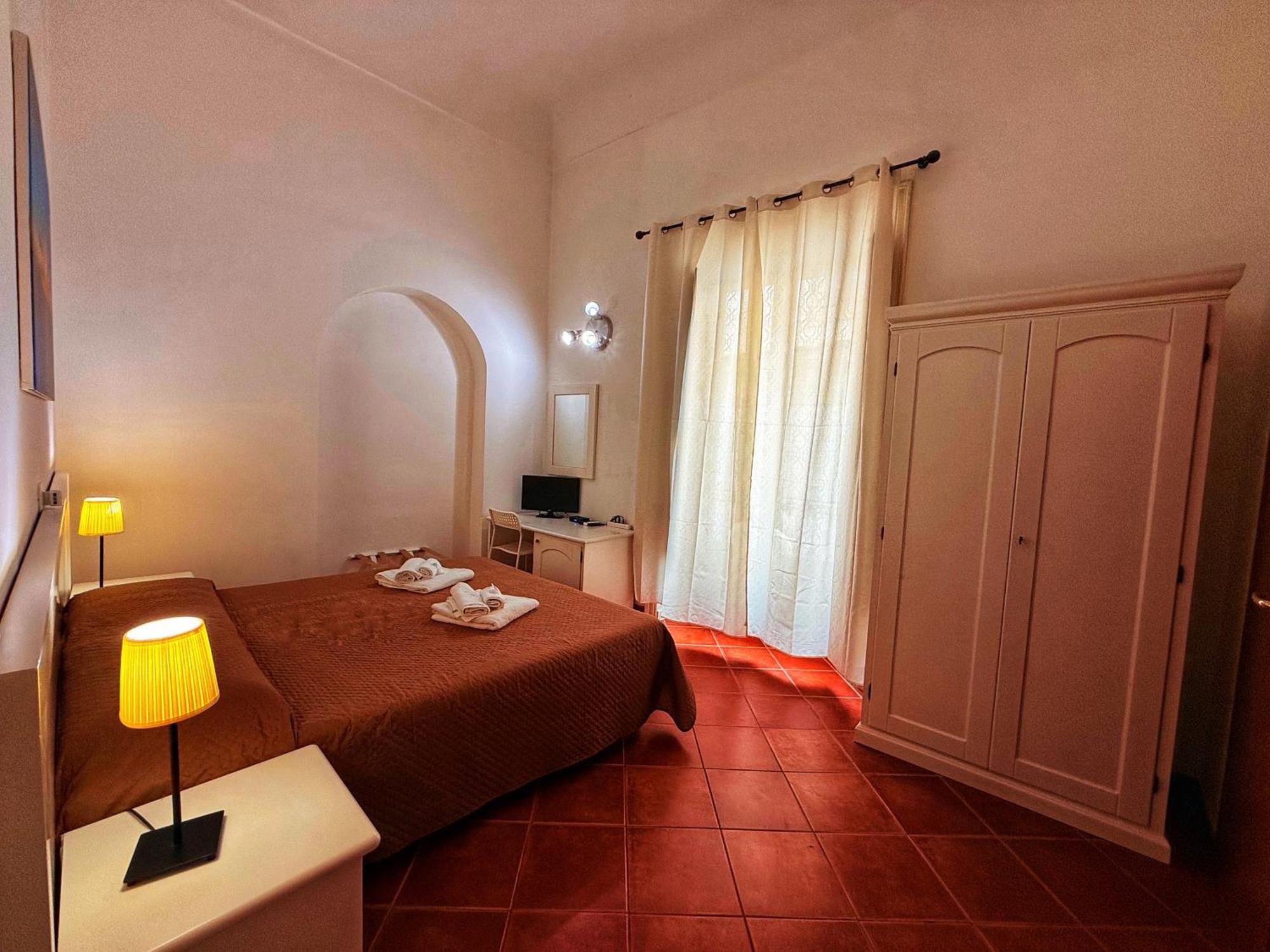 B&B Giulia Кальтаниссетта Экстерьер фото